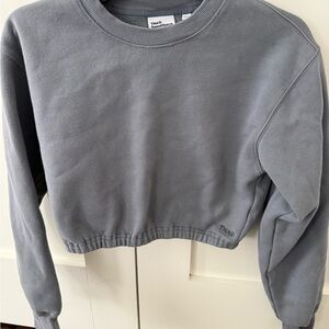 Aritzia TNA
dark Gray Cropped Sweatshirt